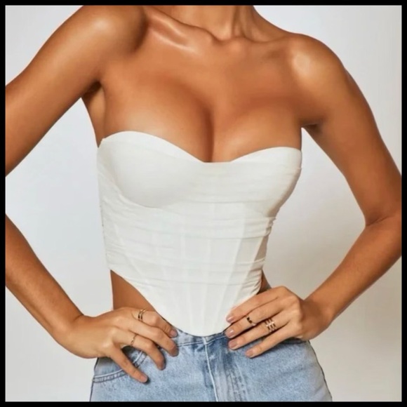 💫•NWT•Oh Polly First Impression Mesh Overlay Corset Top - Picture 2 of 8